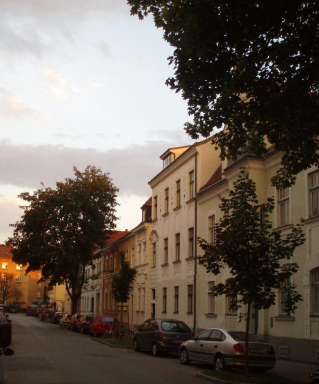 Ferienwohnungen Dr. Neubert Krems an der Donau Exterior foto